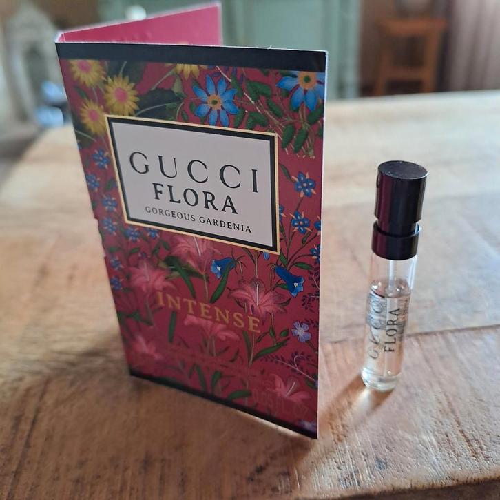 Gucci Flora Gorgeous Intense Sample, Sieraden, Tassen en Uiterlijk, Uiterlijk | Parfum, Nieuw, Ophalen of Verzenden