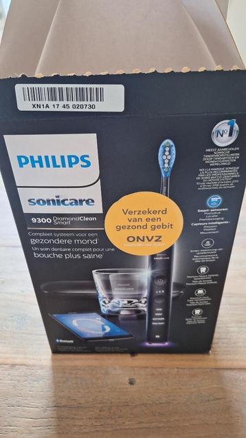 Philips Sonicare 9300 inclusief 20 Philips opzetborstels beschikbaar voor biedingen