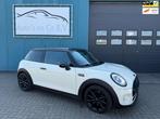Mini Mini 1.5 Cooper Navigatie Clima bi-Xenon 17"Lm velgen C, Voorwielaandrijving, 136 pk, Gebruikt, 4 stoelen