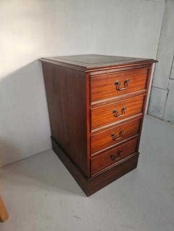 Engels archiefkastje lade kast met faux groen leer.  beschikbaar voor biedingen