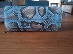 Guess Portemonnee Slangenprint, Ophalen of Verzenden, Zo goed als nieuw, Blauw, Guess