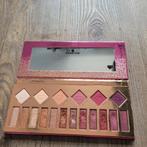 Essence oogschaduw pallet, Sieraden, Tassen en Uiterlijk, Uiterlijk | Cosmetica en Make-up, Ophalen of Verzenden, Zo goed als nieuw