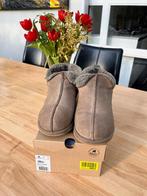 Shepherd stonekleurige pantoffels Annie maat 39, Bruin, Ophalen of Verzenden, Pantoffels of Sloffen, Gedragen