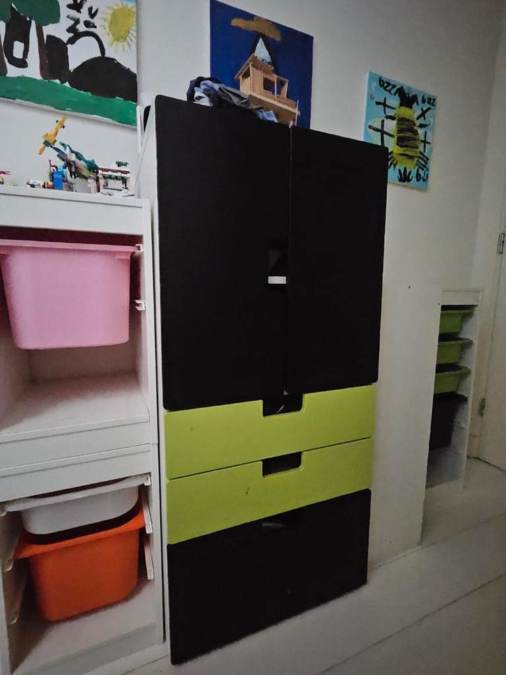 2x hoge Trofast kast & 1x IKEA kledingkast - Gebruikt, Kinderen en Baby's, Kinderkamer | Commodes en Kasten, Ophalen of Verzenden
