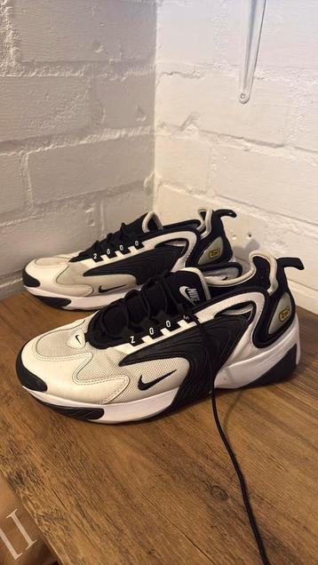 Nike Zoom 2000 maat 42 beschikbaar voor biedingen
