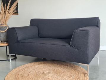 Design on stock . In uitstekende staat  154cm beschikbaar voor biedingen