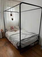 Zwart metalen twijfelaar hemelbed VT Wonen (190x206x125cm), Huis en Inrichting, Slaapkamer | Bedden, Ophalen, Gebruikt, Zwart