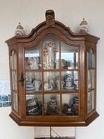 Sierlijk houten vitrine kastje met inhoud, Huis en Inrichting, Kasten | Vitrinekasten, Minder dan 100 cm, 25 tot 50 cm, 50 tot 100 cm