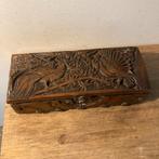 Antiek Houten Kistje met Houtsnijwerk, Ophalen of Verzenden