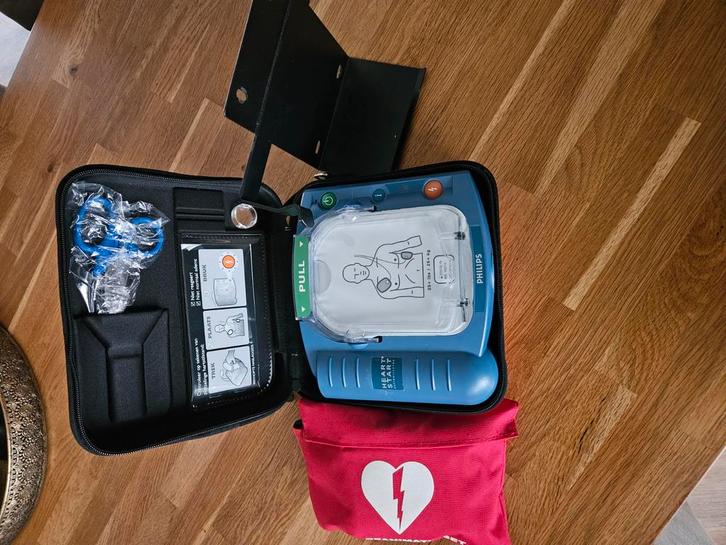 Philips HeartStart AED Defibrillator - Levensredder!, Diversen, Verpleegmiddelen, Ophalen of Verzenden