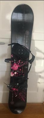 Prachtige zwart met roze snowboard, 1.50m, Ophalen, Zo goed als nieuw, Board