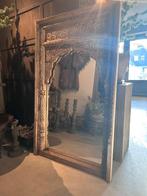 Spiegel in houten lijst met houtsnijwerk uit india, Ophalen