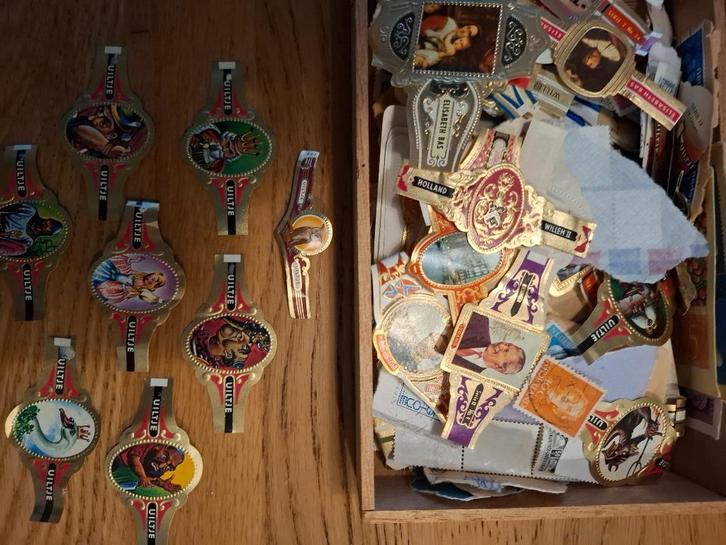 Sigarenbandjes vnl UILTJE, Verzamelen, Rookartikelen, Aanstekers en Luciferdoosjes, Gebruikt, Sigarenbandjes, Ophalen