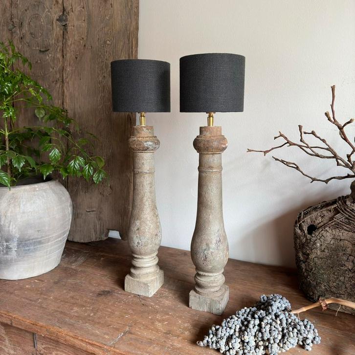 Unieke Set Balusterlampen Aura Peeperkorn Trapbaluster Sober, Huis en Inrichting, Lampen | Tafellampen, Nieuw, 50 tot 75 cm, Hout