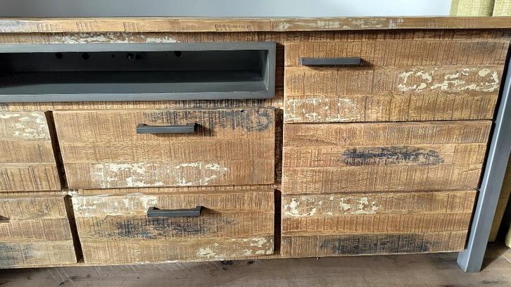 Televisiekast, Huis en Inrichting, Kasten | Dressoirs, Zo goed als nieuw, 200 cm of meer, 25 tot 50 cm, Met deur(en), Overige houtsoorten