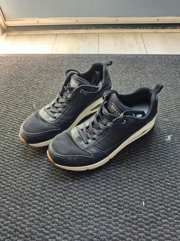 Gedragen Zwarte Skechers maat 41 met nieuwe zooltjes beschikbaar voor biedingen