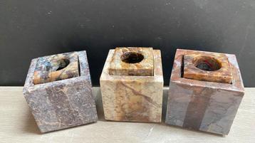 Spekstenen Kandelaars Set - Kubus Design beschikbaar voor biedingen