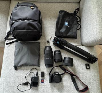 Complete (starters)set Canon EOS250D incl. 2 lenzen + acces. beschikbaar voor biedingen