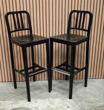 25 x Billiani Houten barkrukken Italy cafe bar krukken hout beschikbaar voor biedingen