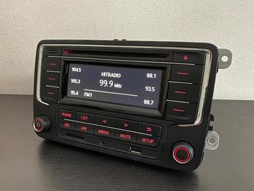 Volkswagen RCN210 autoradio bluetooth usb aux harman kardon beschikbaar voor biedingen
