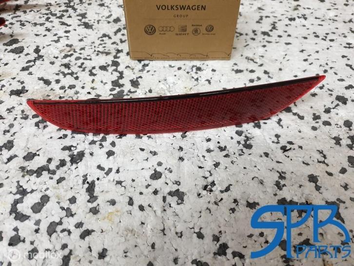 GOLF 6 DONKER Reflector BUMPER LINKS linksachter 5K0945105G, Auto-onderdelen, Verlichting, Volkswagen, Gebruikt, Ophalen of Verzenden