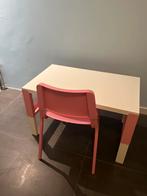 Bureau/tafel Pahl, ikea wit/roze, Ophalen of Verzenden, Zo goed als nieuw, Tafel(s)