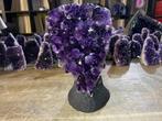 Amethist cluster (84) diep paars van kleur, top stuk!, Ophalen of Verzenden, Mineraal