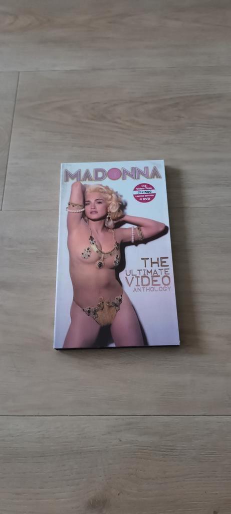 Madonna The Ultimate Video Anthology dvd
Limeted Edition,, Verzamelen, Muziek, Artiesten en Beroemdheden, Zo goed als nieuw, Overige typen