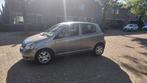 Toyota Yaris 1.3 16V Vvti 5DR 2005 Grijs, Voorwielaandrijving, 880 kg, 4 cilinders, 400 kg