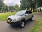 Hyundai Tucson 2.0i Style Dealer onderhouden Nieuwe apk, 4 cilinders, Metallic lak, Origineel Nederlands, Bedrijf