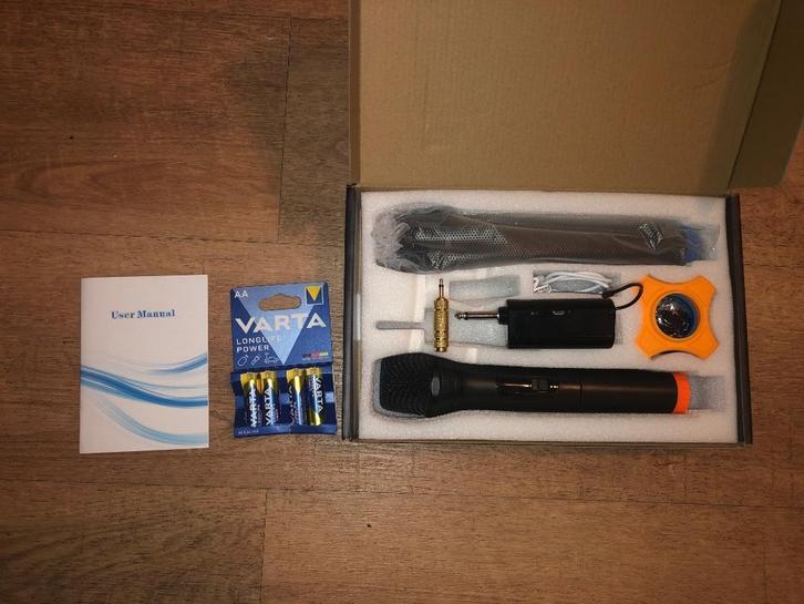 2x draadloze microfoons incl toebehoren, Muziek en Instrumenten, Microfoons, Nieuw, Zangmicrofoon, Draadloos, Ophalen