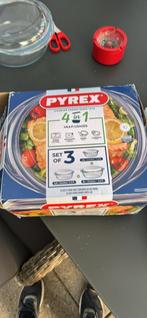 Pyrex set van twee schalen, Ophalen, Zo goed als nieuw