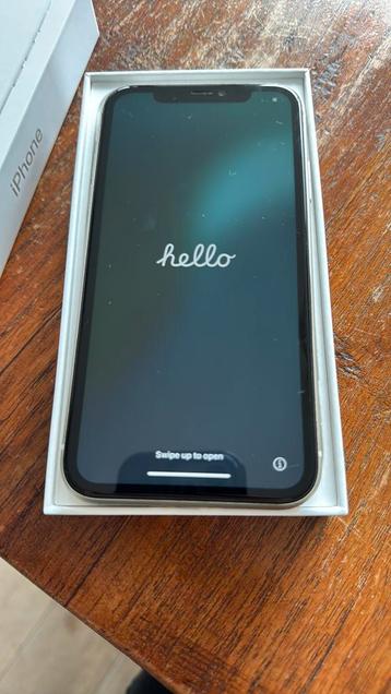 iPhone 11 Wit 128 gb, met doos en lader beschikbaar voor biedingen