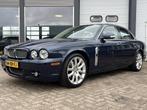 Jaguar XJ 4.2 V8 Sovereign SWB 2 eigenaren open dak nette st, Auto's, Automaat, Achterwielaandrijving, Gebruikt, Blauw