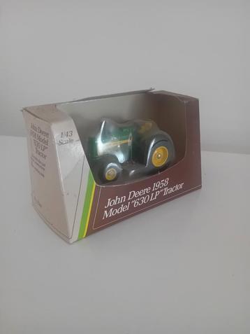 John Deere 1958 Model 630LP Tractor - Nieuw in Doos beschikbaar voor biedingen