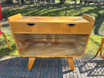 Cor Alons mini dressoir beschikbaar voor biedingen