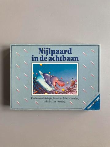 Nijlpaard in de achtbaan beschikbaar voor biedingen