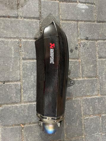Akrapovic Slip-On(demper)Line Carbon Yamaha YZF-R1 (M) (15-) beschikbaar voor biedingen