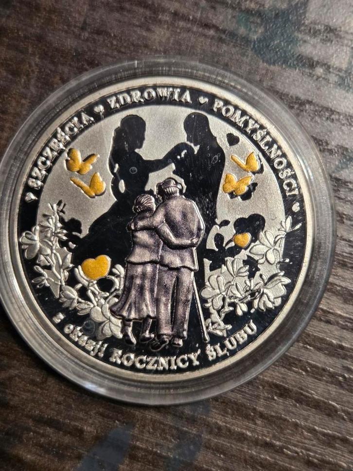 Zilverenkleurige Herdenkingsmunt Huwelijk, Postzegels en Munten, Penningen en Medailles, Overige materialen, Ophalen of Verzenden