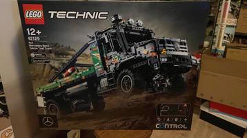 Lego  Technic 42152 4X4 Mercedes-Benz Zetros Trial Truck beschikbaar voor biedingen