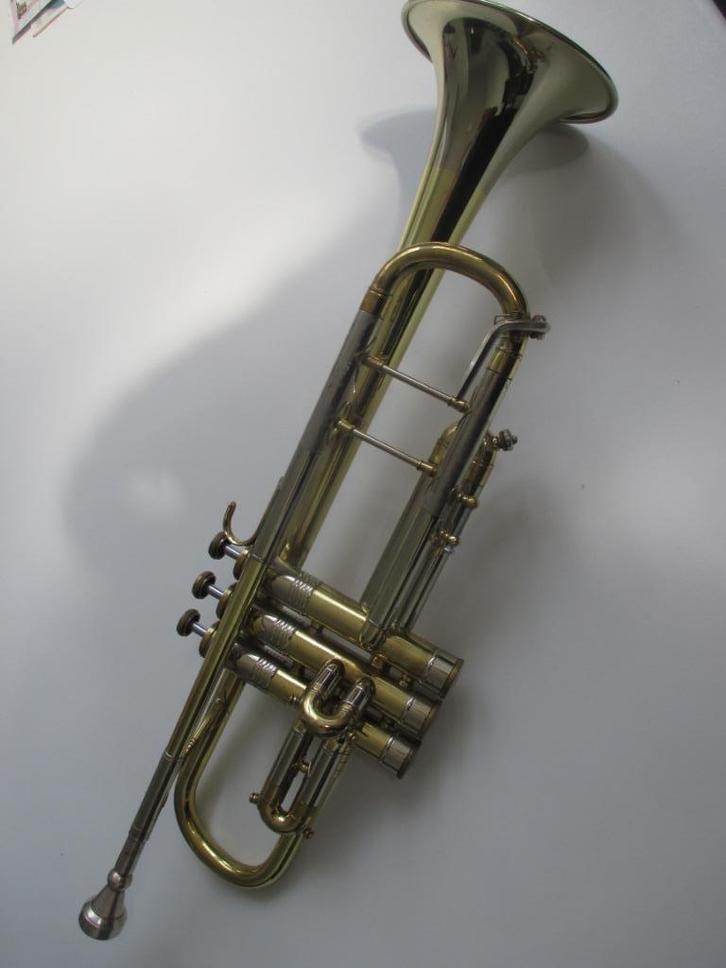 trompet HUTTL, Muziek en Instrumenten, Blaasinstrumenten | Trompetten, Gebruikt, Overige typen, Ophalen of Verzenden