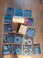 Cuttlebug embossing en snij machine. Stansmachine met mallen, Hobby en Vrije tijd, Kaarten | Zelf maken, Ophalen of Verzenden