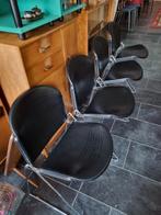 4 design stoelen stapelstoelen 5 euro per stoel, Huis en Inrichting, Ophalen, Zo goed als nieuw, Vijf, Zes of meer stoelen