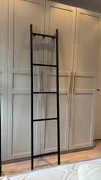 Stalen ladder, Ophalen, Zo goed als nieuw