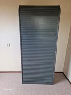 Archiefkast metaal, 74 cm breed 37 cm diep.  168 cm hoog, Huis en Inrichting, Kasten | Roldeurkasten en Archiefkasten, Ophalen