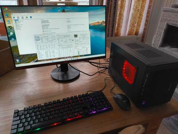 Sharkoon/MSI itx game pc met monitor RGB beschikbaar voor biedingen