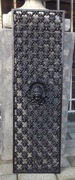 Deurrooster gietijzer Medusa 86/26.8 in twee kleuren., Doe-het-zelf en Verbouw, Deuren en Horren, Minder dan 80 cm, Overige typen