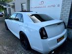 Chrysler 300C 6.4 V8 HEMI SRT-8, 63.526km! full € 39.950,0, Auto's, 8 cilinders, Leder en Stof, Wit, Origineel Nederlands