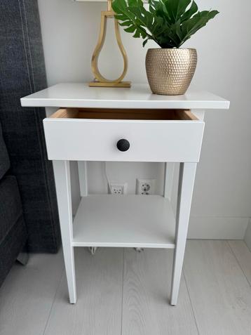 2x IKEA Nachtkastjes - Zo Goed Als Nieuw beschikbaar voor biedingen