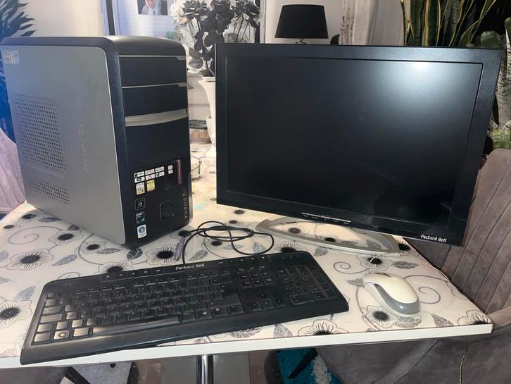 Complete Packard Bell Computer Set, Computers en Software, Desktop Pc's, Gebruikt, Minder dan 2 Ghz, HDD, Minder dan 4 GB, Met videokaart